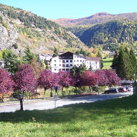 Residence Beau Sejour Antey-Saint-Andre Bagian luar foto