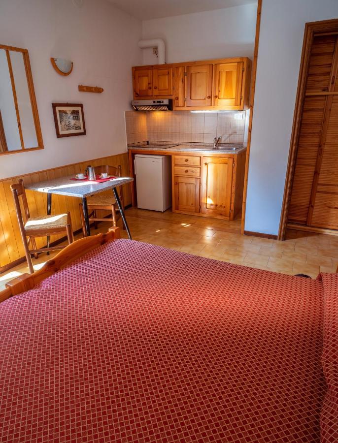 Residence Beau Sejour Antey-Saint-Andre Bagian luar foto