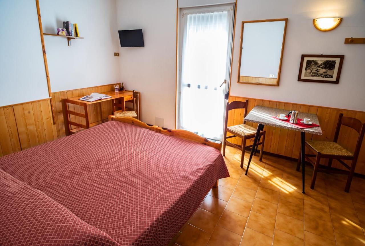 Residence Beau Sejour Antey-Saint-Andre Bagian luar foto