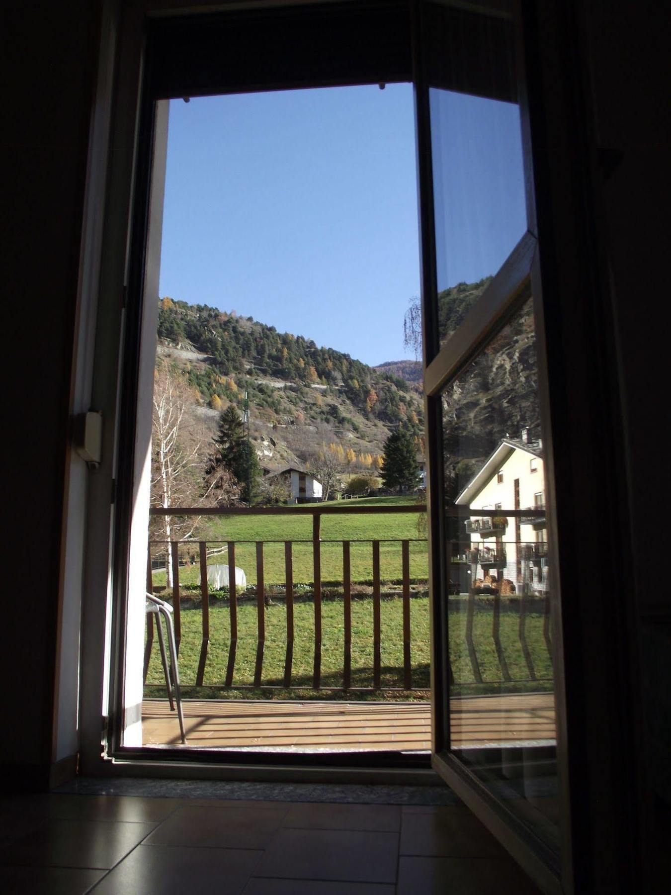 Residence Beau Sejour Antey-Saint-Andre Bagian luar foto